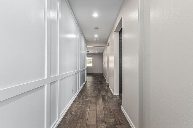 Building Photo - Single Story Home in Eastmark