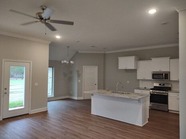 Building Photo - JUST REDUCED!! PLUS..***Move in Special..1...