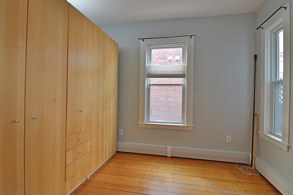 Building Photo - 84 Tremont St