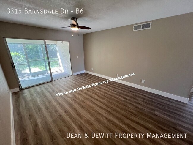 Building Photo - 3315 Barnsdale Dr