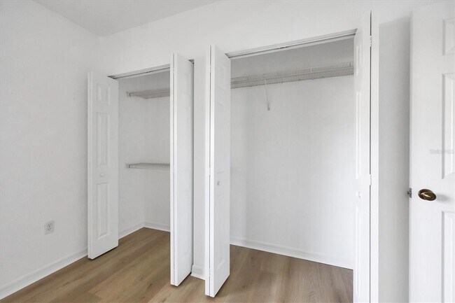 Building Photo - 1010 Villagio Cir