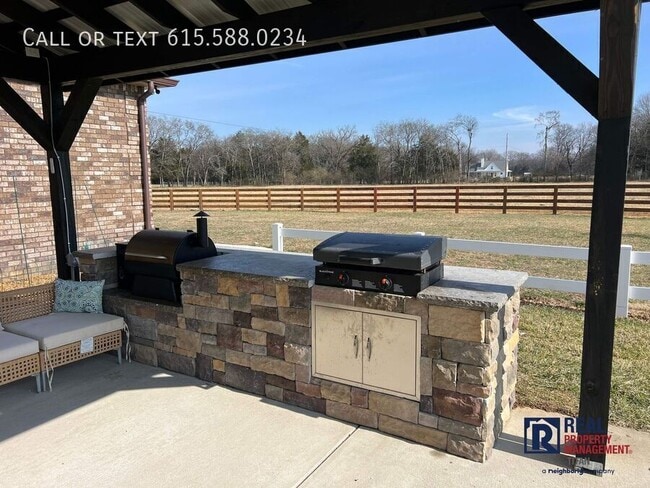 Building Photo - 2705 Warner Rd