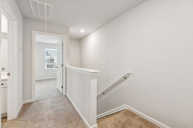 Building Photo - 1017 Keyes Pl