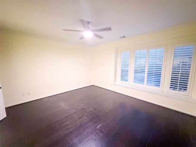 Building Photo - 79 W Shale Creek Cir