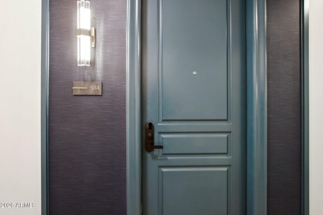 Building Photo - 4240 E Camelback Rd