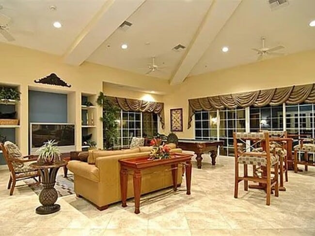 Building Photo - 8263 Miramar Way