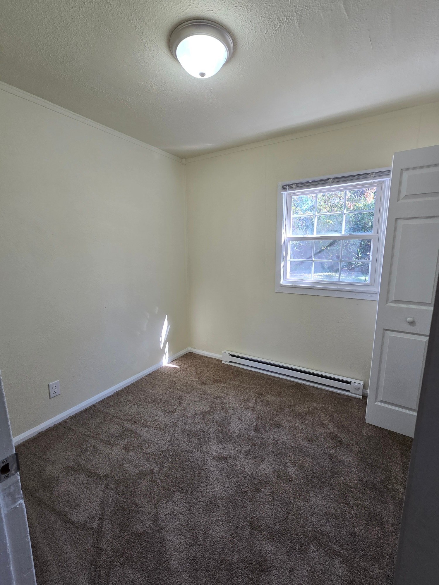 Building Photo - 1025 Bradley Ln