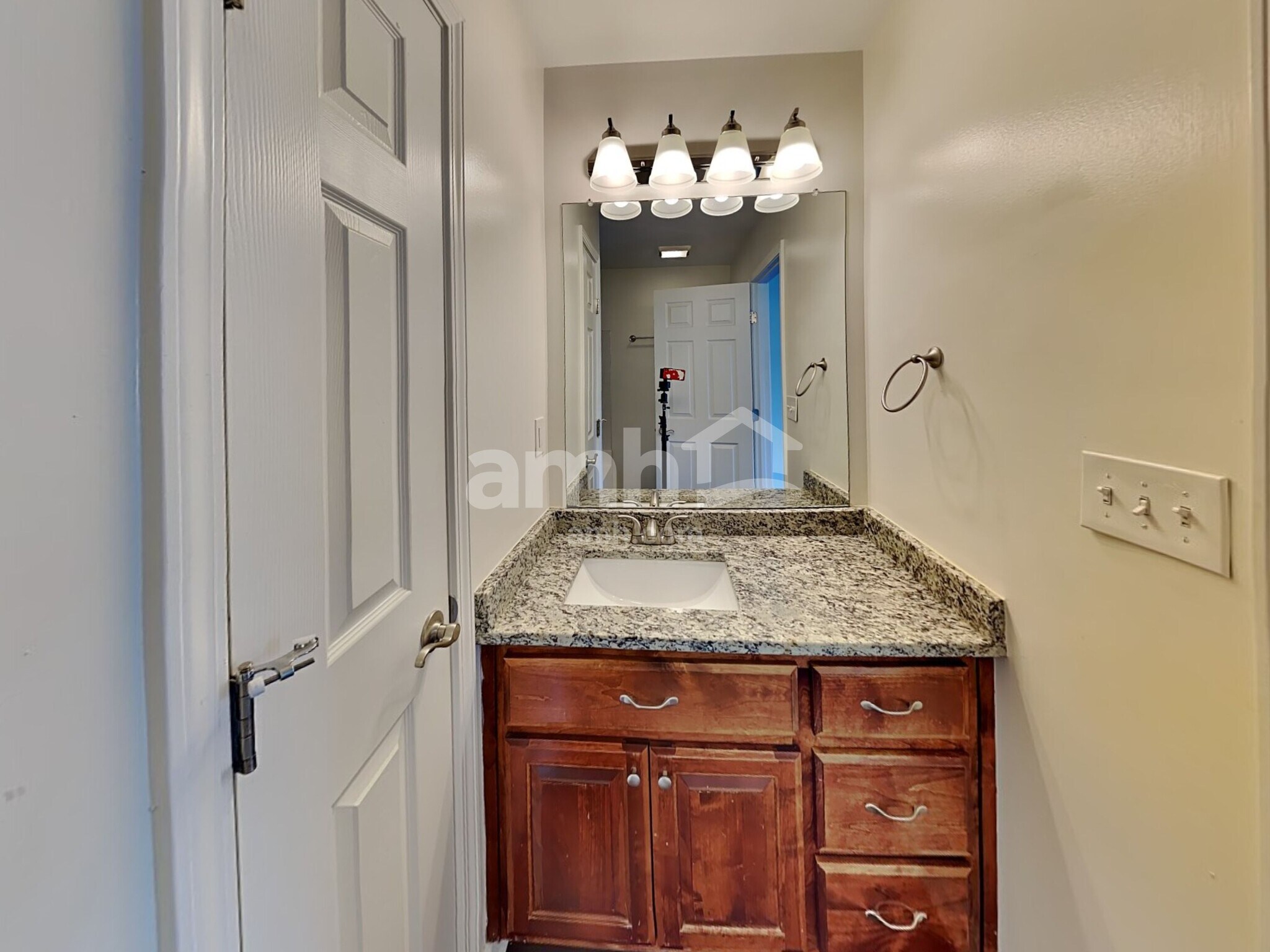 Building Photo - 2908 Checkers Ct