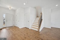 Building Photo - 724 Northwood Ave