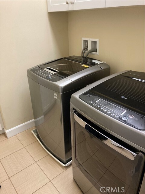 Building Photo - 64 Cherry Tree