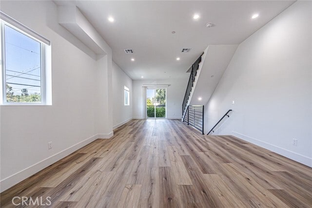 Building Photo - 4445 Auckland Ave