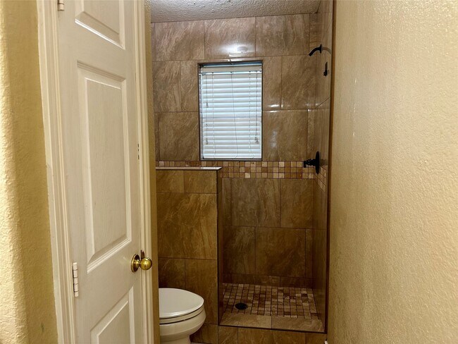 Building Photo - 12654 Stillington Dr