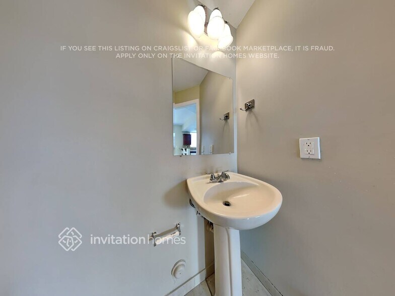 Building Photo - 8034 SW 119 Pl