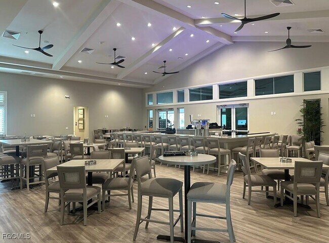 Building Photo - 14160 Pine Lodge Ln