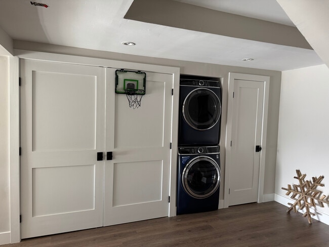 Lower Level - 1393 NY-296