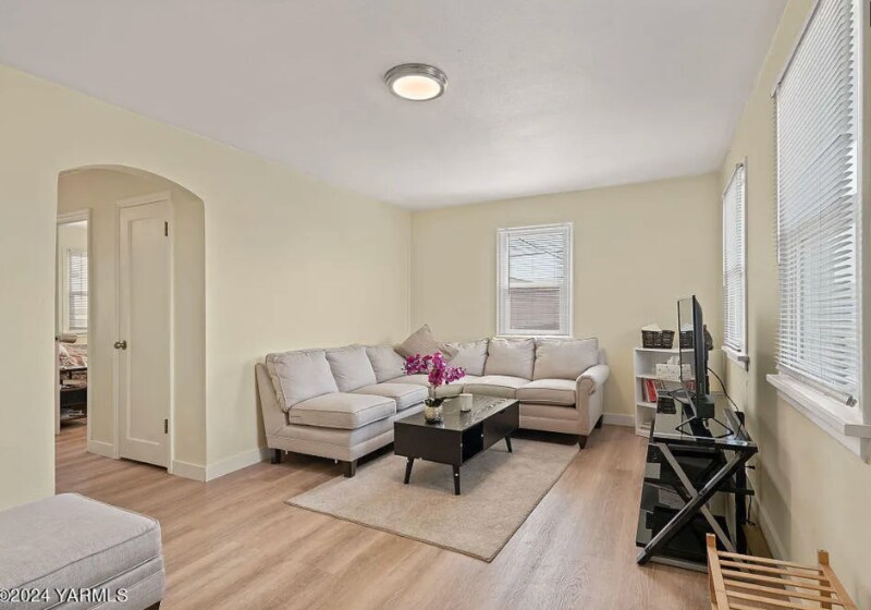 Building Photo - 508 2nd Ave