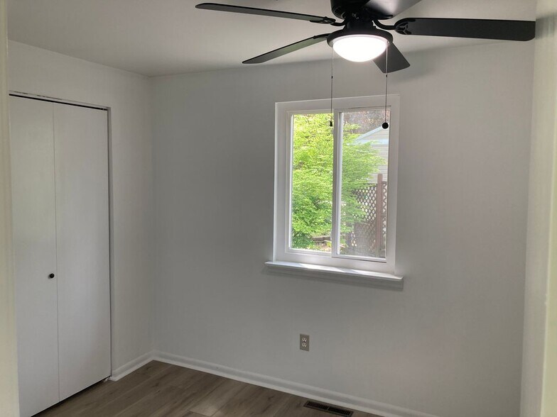 Building Photo - 7101 Reber Dr