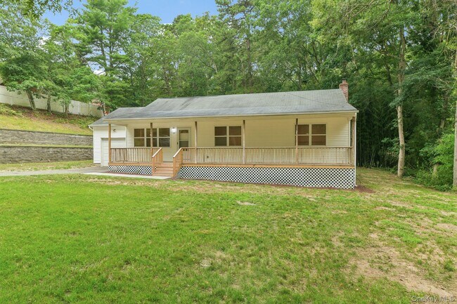 Building Photo - 22 Red Maple Rd