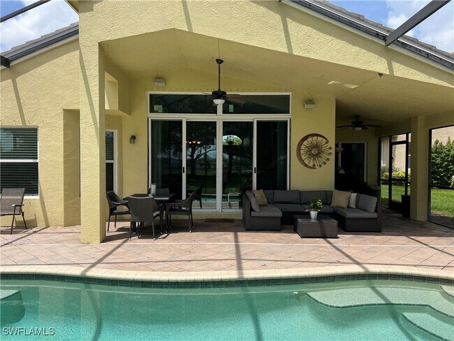 Building Photo - 2065 Isla De Palma Cir