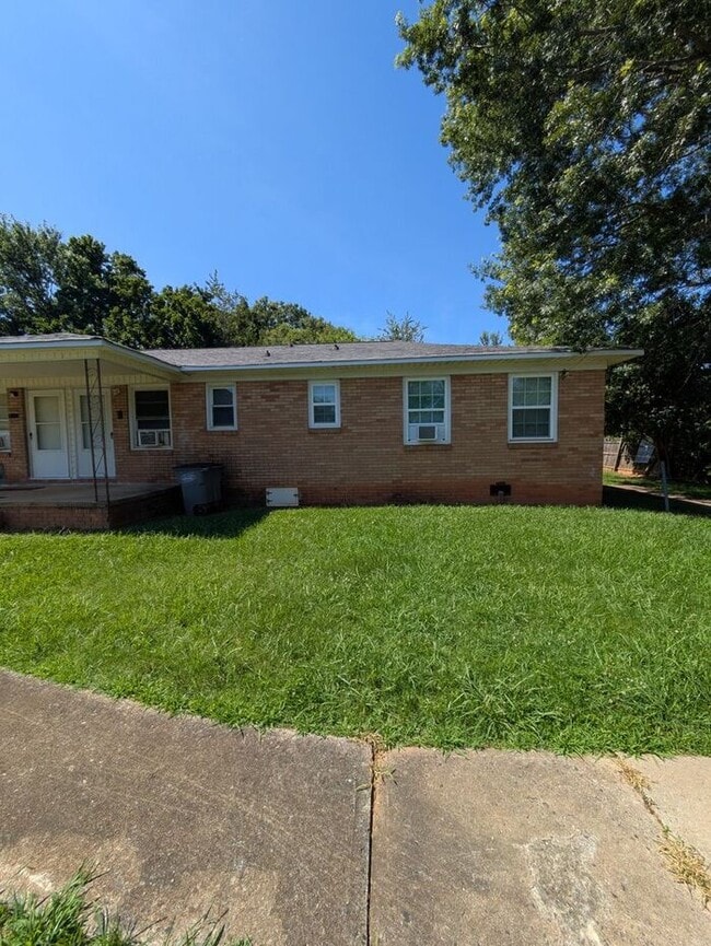 Building Photo - 1BD/1BA Unit in Lincolnton