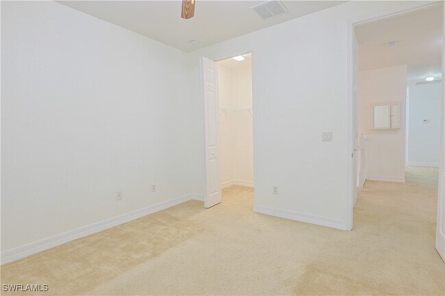 Building Photo - 10391 Carolina Willow Dr