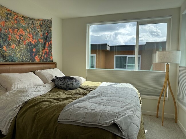 Building Photo - Centrally Located Capitol Hill 2-Bedroom with Rooftop Deck and Parking - Pet-Friendly!