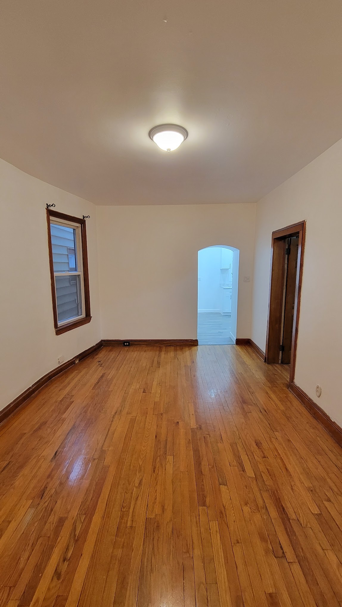 Building Photo - 7411 Park Ave