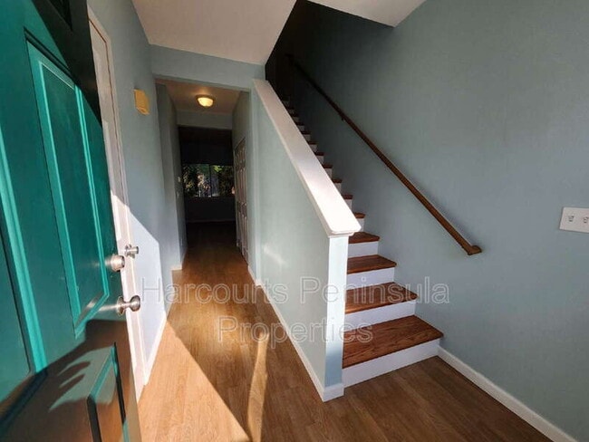 Building Photo - 13132 Lakeridge Cir NW