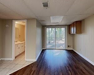 Building Photo - 384 Burr Oak Ct