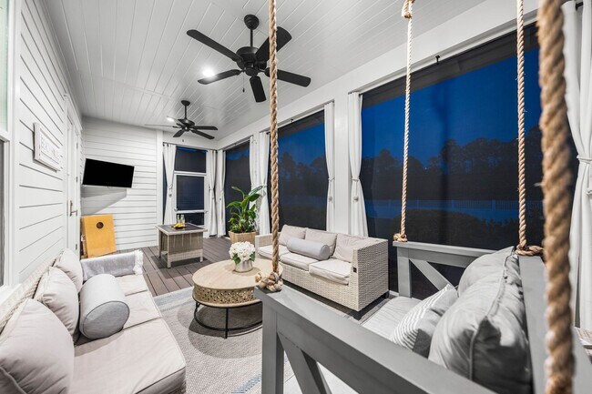 Building Photo - 245 Log Landing St