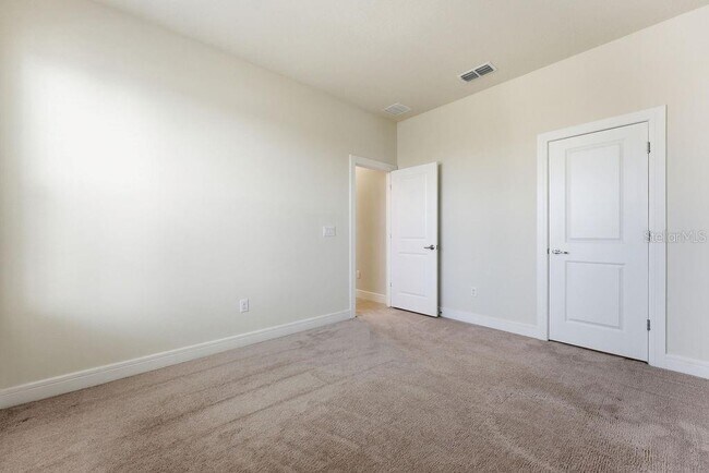 Building Photo - 14037 Kauai Dr