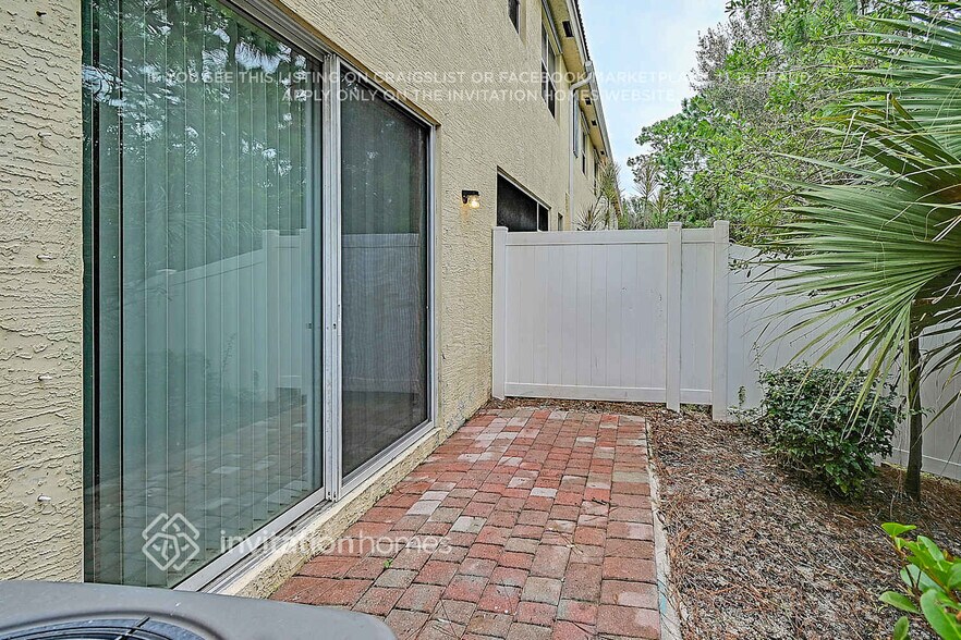 Building Photo - 9718 SW Purple Martin Way