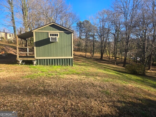 Building Photo - 105 WZ