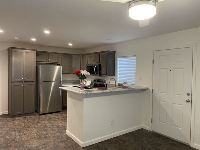 Building Photo - 19225 N Cave Creek Rd