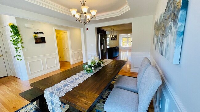 Building Photo - 25 Flint Pond Dr