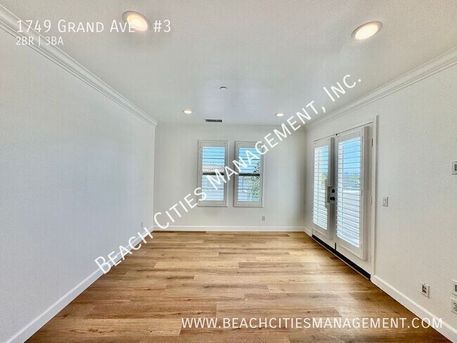 Building Photo - 1749 Grand Ave