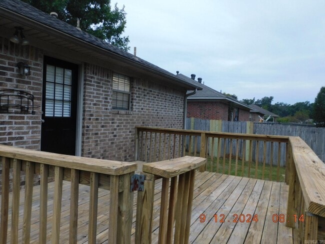 Building Photo - 1740 Appalachian Dr
