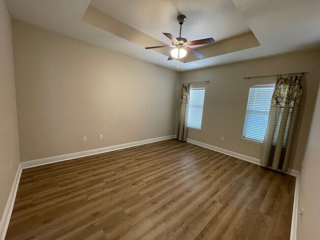 Building Photo - Milton - Rustic Ridge Estates - 3 bedroom,...