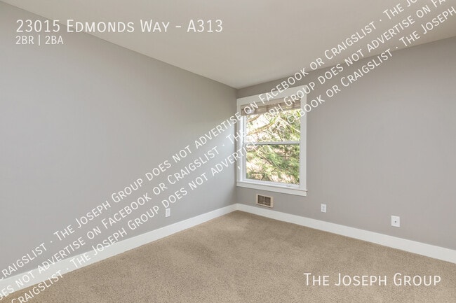 Building Photo - 23015 Edmonds Way