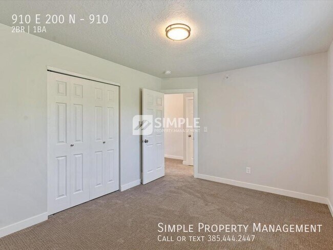 Building Photo - 910 E 200 N