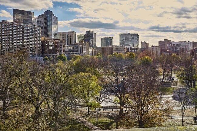 Building Photo - 37 Beacon St