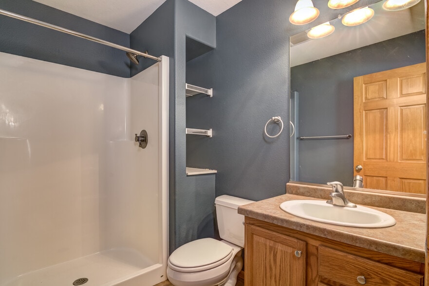 Building Photo - 3904 London Rd