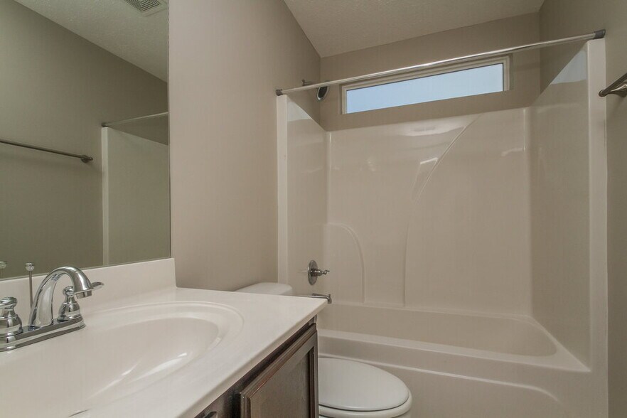 Building Photo - 1713 Porchrest Way