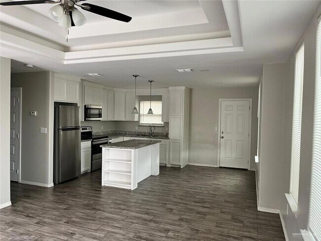 Building Photo - 1413 Alta Vista Dr
