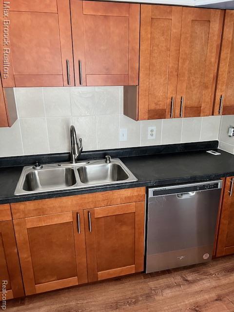 Building Photo - 727 E Madge Ave