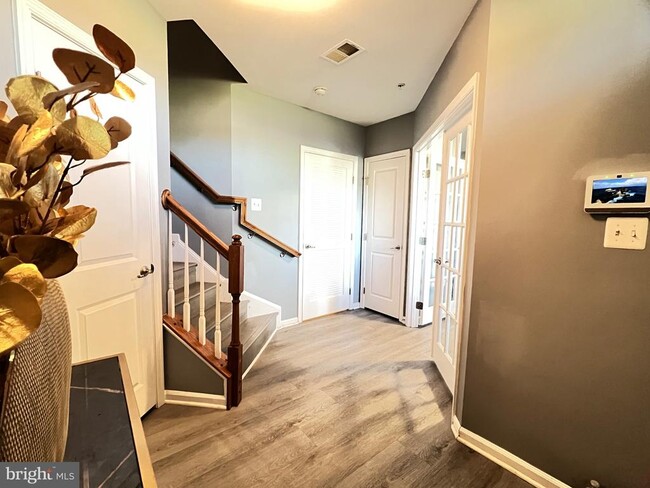 Building Photo - 2422 Baileys Pond Rd