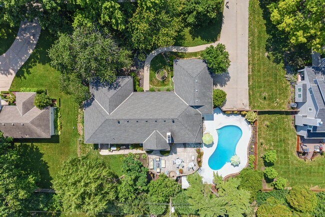 Building Photo - 8311 Juniper Ln