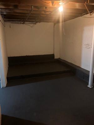 Building Photo - 244 Oakville Ave