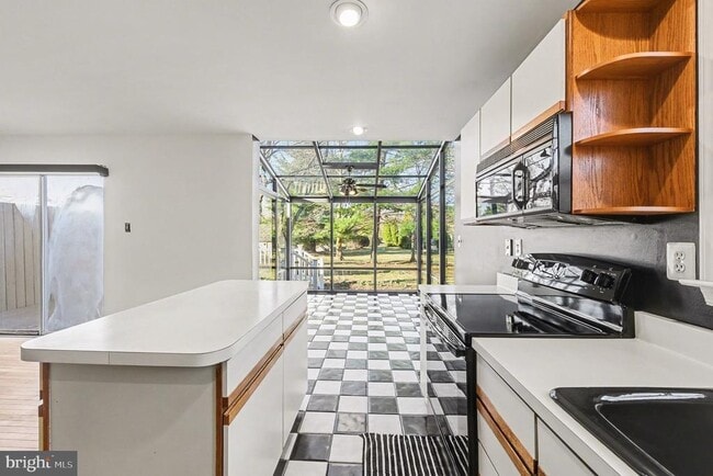 Building Photo - 1522 Isaacs Ct