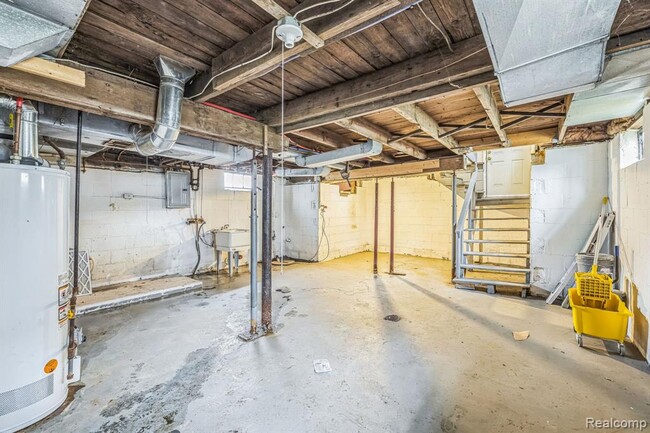 Building Photo - 20759 Seminole